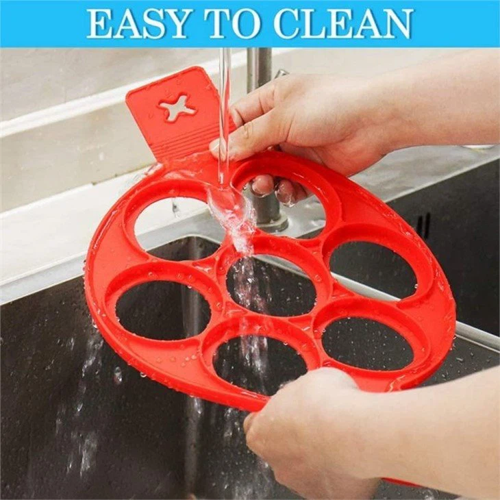 3 mini pancake mold